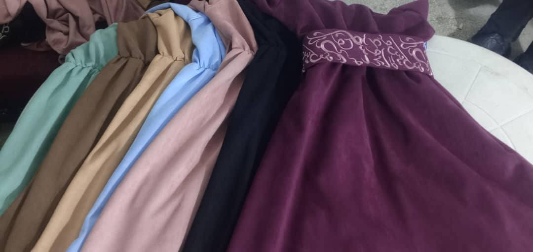 مقاس 38 // 46
سعر .....


**إذا كنت صاحب هذا الإعلان وتريد حذفه لأي سبب، رجاءا أرسل رسالة إلى الدعم الفني**