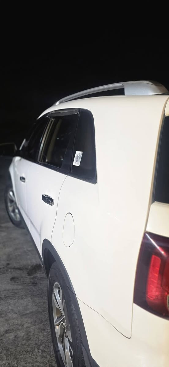 السلام عليكم
سورنتو موديل ٢٠١٤ للبيع 
محرك ٢٤٠٠ دوش اقتصادي كير محرك مكفولات 
السيارة خليجي ضررها باب سايق وبارد بجاملغ السكن 
السيارة جاهزة ادامة كاملة عليها

السعر ١٥٨
للتواصل: ***********
