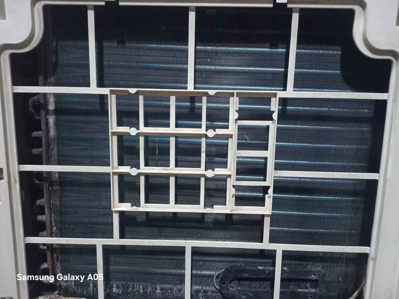 مكيف ميديا طنين راوتري سعره ٢٥٠قفل على فحص تدفئه وتبريد فول بروده واكو توصيل بكروه داخل بغداد عنواني بغداد الأمين الثانيه الشراي يتصل بي وتساب *********** ابو ايه
