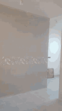 مشتمل للبيع حي حكيم شارع الوائليه  نهايه شارع صب كله 100متر مربع غرفه نوم وصاله ومطبخ واستقبال مرقم من بلديه حديث جاهز للسكن كهرباء بوري نضام سبالت تقطير الاتصال على الرقم ***********
