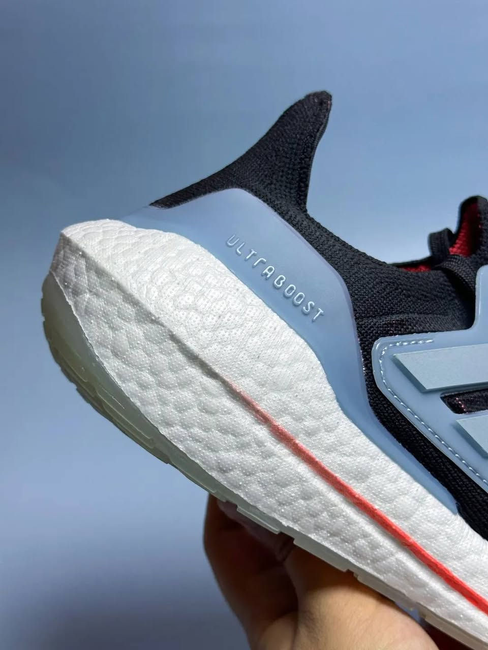 Ultraboost 22 سوبر ماستر مطابق للوكالة جديد
قياس 41 وثلث...26 سم
قياس 40 25 سم 
السعر 50 الف 
يوجد توصيل لجميع انحاء العراق 
للحجز خاص


**إذا كنت صاحب هذا الإعلان وتريد حذفه لأي سبب، رجاءا أرسل رسالة إلى الدعم الفني**