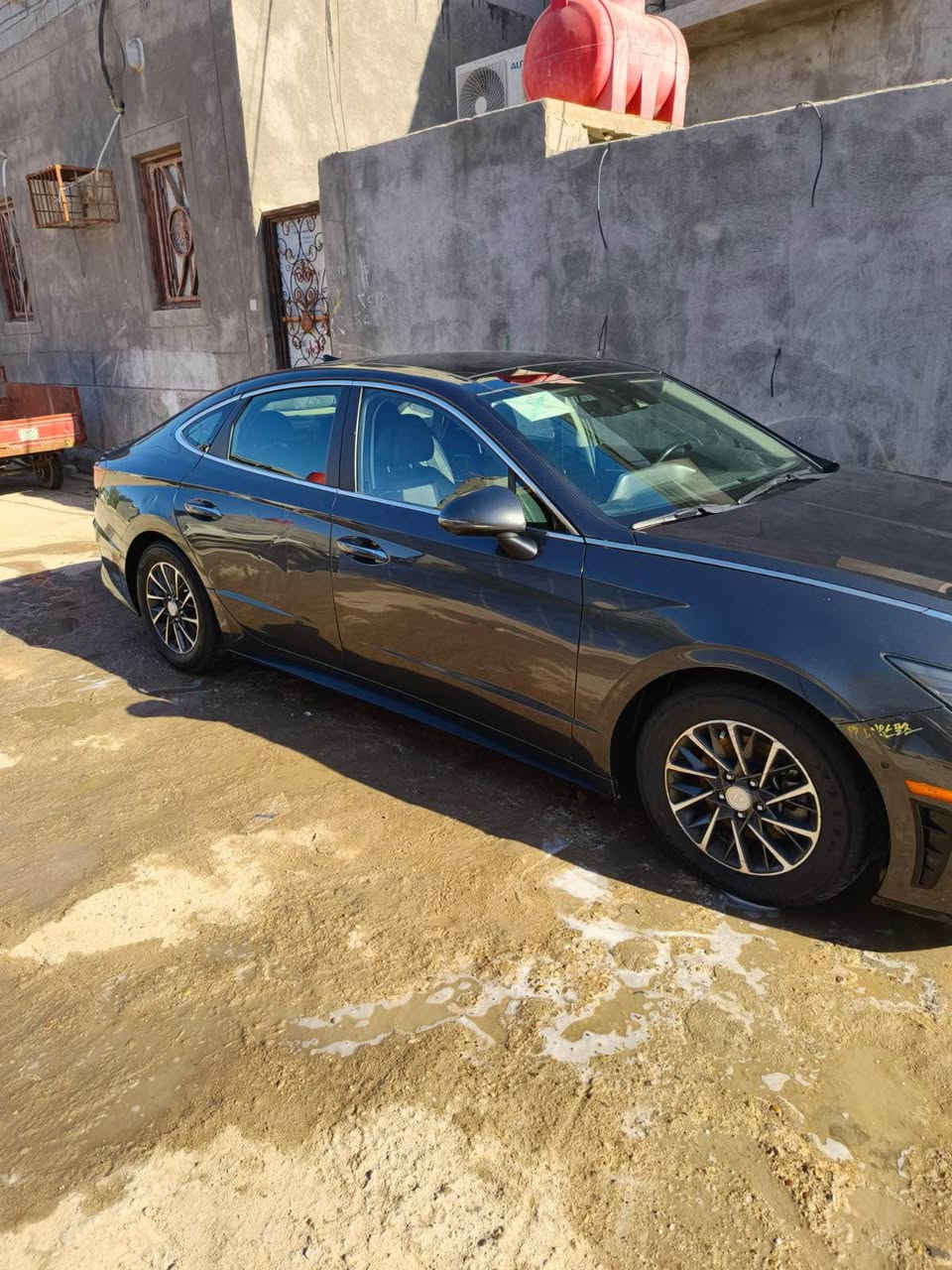 السلام عليكم
سيارة نوع سوناتا موديل 22 فئة الليمتد فول مواصفات 
مواصفاتهة بنوراما 
خمس كاميرات 
اربع مودات قيادة 
حساس خلفي امامي 
تدفة تبريد كشنات +تدفئة ستيرن 
ومعروفة مواصفات الليمتد 
سيارة حادث جاملغ وطرف بنيد وجاملج مبدل وبنيد مصلح 
رجفة من توصل سرعه اربعين 
السعر 163 وبيهة مجال رقم معوقين العنوان بصرة ابي الخصيب 
*********** Colombo, Sri Lanka
