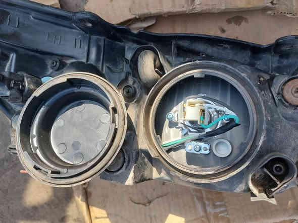 للبيع ... لايت كيا سبكترا جهة السايق فقط اصلي مال حاوية .
بغداد-الحي الصناعي خلف كراج النهضة .
هاتف ***********
