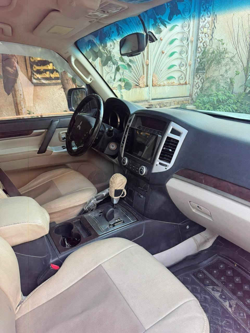 باجيرو 2014 فول موصفات حبتور
سعر 143 وبيها مجال 

 جاهزه السياره من كير مكينه جديده حداديه جديده جاهزه مابيها كل نقص من كهربائيات ومنضومة بانزين وفلاتر جاهزه للاخير
 وتحويل مباشر بسمي السياره 
ضرر السياره تبديل بنيد بدون داخل ورش صبغ الجاملغ الخلفي صور موجوده قبل الصبغ بي بارد ماعجبني وصبغته 
مكان السياره ذي قار الناصريه

 الرقم موجود اتصل لو واتساب اني مكلف بنشر 

***********
