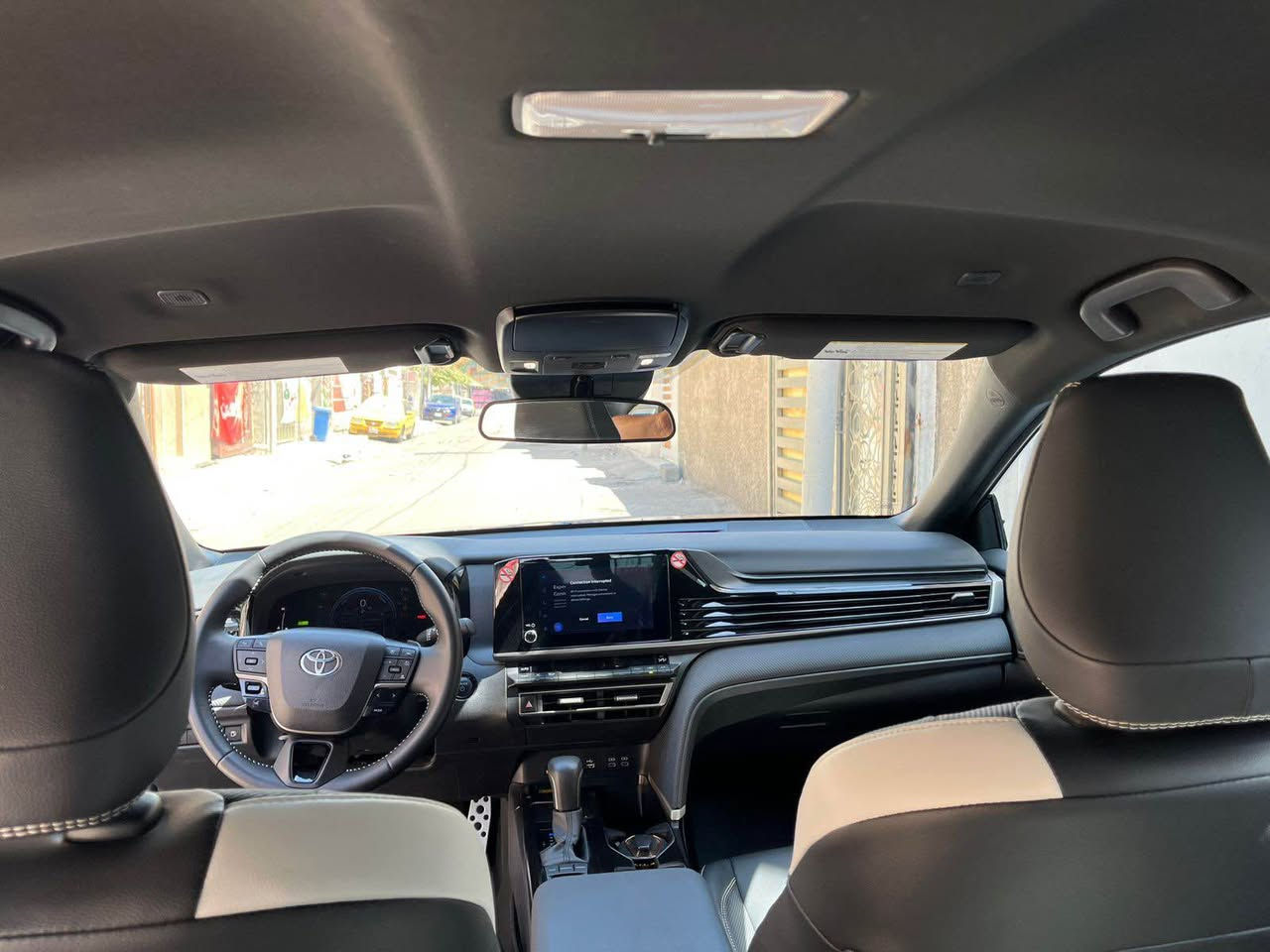 تويوتا كامري 2025وارد أمريكي هايبرد بانزين 
ضررها قطعتين بدون ايرباك  ب اسمي رقم بغداد 
مواصفات Se 
مكانها بغداد 
تفاصيل اكثر اتصال 📞 
*********** بغداد, العراق
