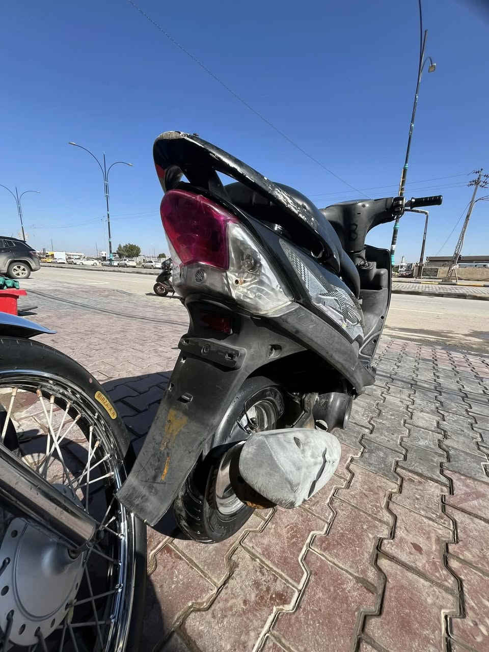 السلام عليكم دراجه ماكس عدله للبيع بلاديه 49كفاله دراجه خير من الله ختم واحد ملاح فول لكفرات نضافه ٧٥٪؜كهربائيات كله شغاله شلعه معدل خير من الله سلف هندر شغال مكان كوت داموك اي ستفسار على هذه لرقم ***********
