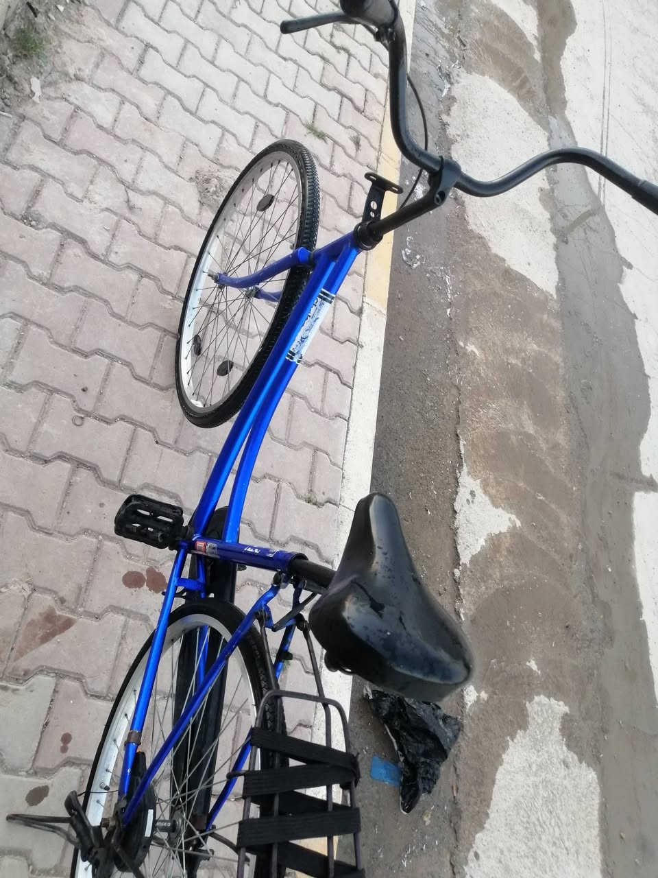 سلام عليكم هاذ باسكل البيع نضيف مال حاويه كلشي بي بلادي ما مفتوح بي برغي فول نضافه   +غراضه موجوده بريك كدام جاملغ كدام او وره كدام عينك السعر خاص +الستفسار راسلني على خاص مفتوح


**إذا كنت صاحب هذا الإعلان وتريد حذفه لأي سبب، رجاءا أرسل رسالة إلى الدعم الفني**