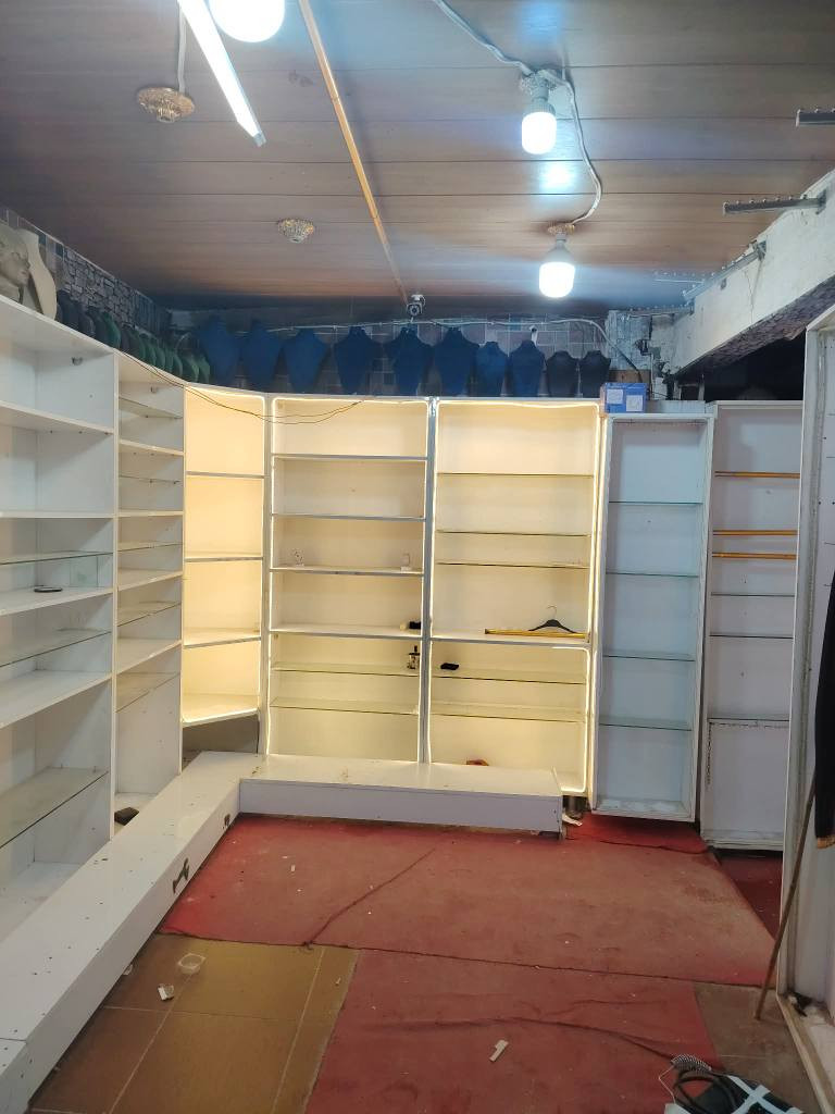 ئەم ڕەفانە بۆ فرۆشتن بۆ هەموو جۆرە ئیشێکە بێ ئەتوانن پەیوەندیمان پێوە بکەن ژم ***********زین*********** أربيل, العراق
