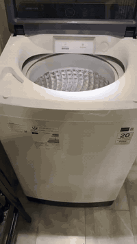 بيع مستعجل  
غسالة سامسونج ١٥ كيلو جديدة

السعر ٣٠٠ وبيها مجال للشراي 
مكانها اليرموك


**إذا كنت صاحب هذا الإعلان وتريد حذفه لأي سبب، رجاءا أرسل رسالة إلى الدعم الفني**