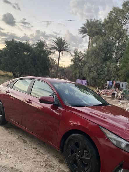 سلام عليكم النترا2023🤩🤩
هوندي وارد أمريكي 🇺🇸 
هايبرد (بانزين + كهرباء ) 
رقم بغداد بأسمي الرقم الجديد الدولي 
ماشية 38 الف كم
المواصفات :
انارة ترحيب في قبضات الابواب 
صندوق ذكي يفتح عند الاقتراب 
رادارات :
حساسات خلفية 
قيادة ذاتيه 
 تدفئة + تبريد
شاشة عدادات دجتل 
نضام صوتي سماعات BOOS 
وضعيات قيادة
محرك 1600تيربو
تخم تاير جديد
حادث بسيط في الخارج
مكان السيارة بغداد الزعفرانيه***********‬‏ ‬‏
