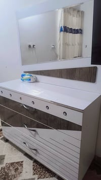 غرفه نوم • أثاث • للبيع