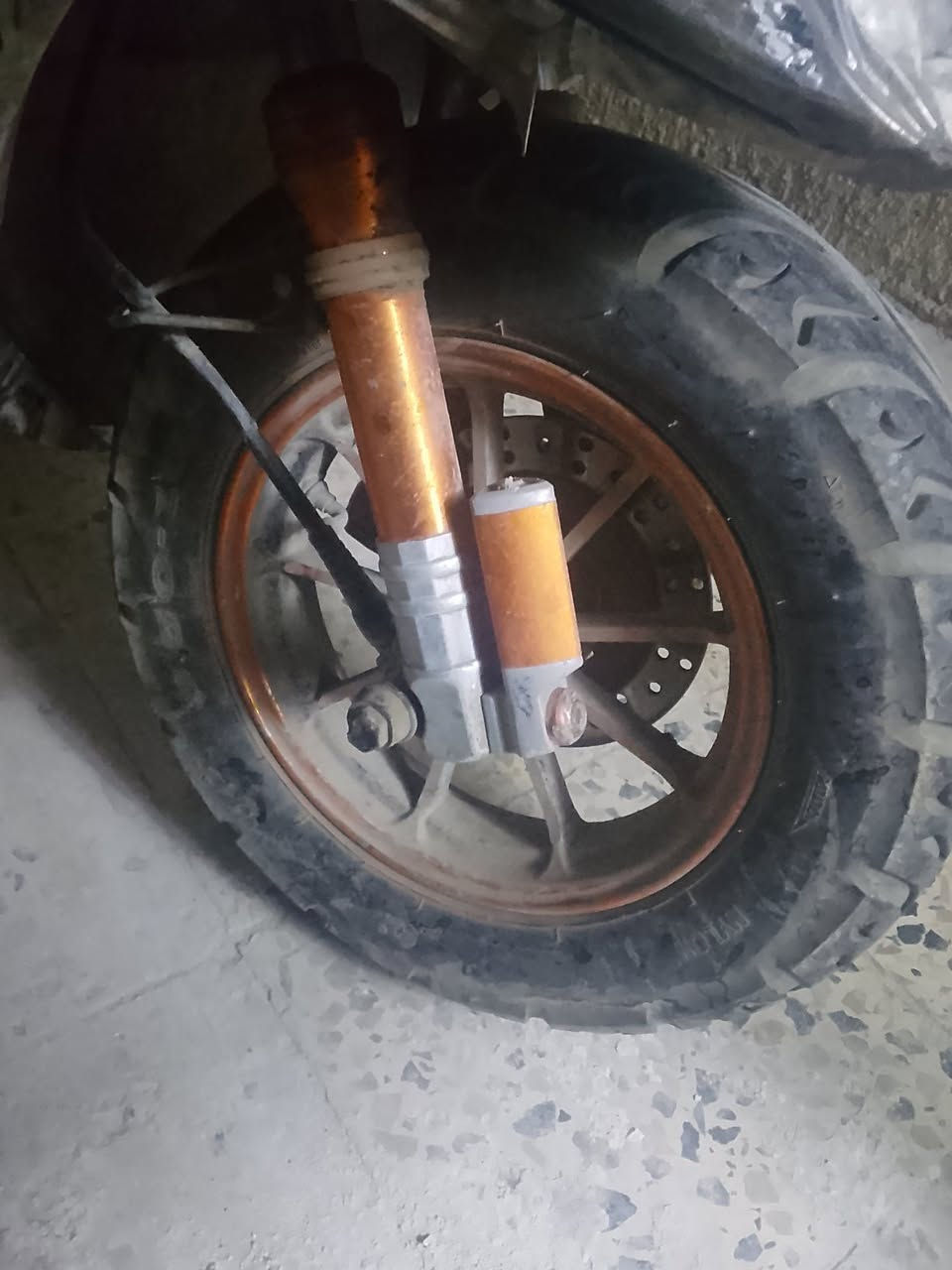 ماكس صيني ضارب بيه كرنك كهربائيات شغاله للبيع تريد تأخذها كامله ب150 تريد قطع كلمن و سعره ويل امامي خلفي مشيف مال شركه فلجنه امامي و دسكات و عنبار بالمكان خياط كابريتر تخبل عقل كفرات صفاح و سبايدر الامامي شوي تعبان دشبول و السوادات يخبلن بس تمسحهن تطلع لمعه شركه بيهن بس الكاعيه شوي تعبانه دبلات يخبلن ضفيره عايدها من طول الطول شتريد موجود قبغ الهندر و المازده الاماميه موجوده


**إذا كنت صاحب هذا الإعلان وتريد حذفه لأي سبب، رجاءا أرسل رسالة إلى الدعم الفني**