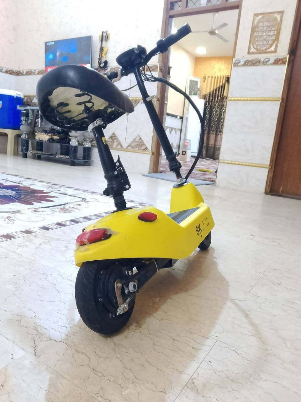 السلام عليكم 
للبيع دراجه شحن 
السعر 170وبيه مجال 
مكاني ميسان حي الخليج 
للستفسار***********
