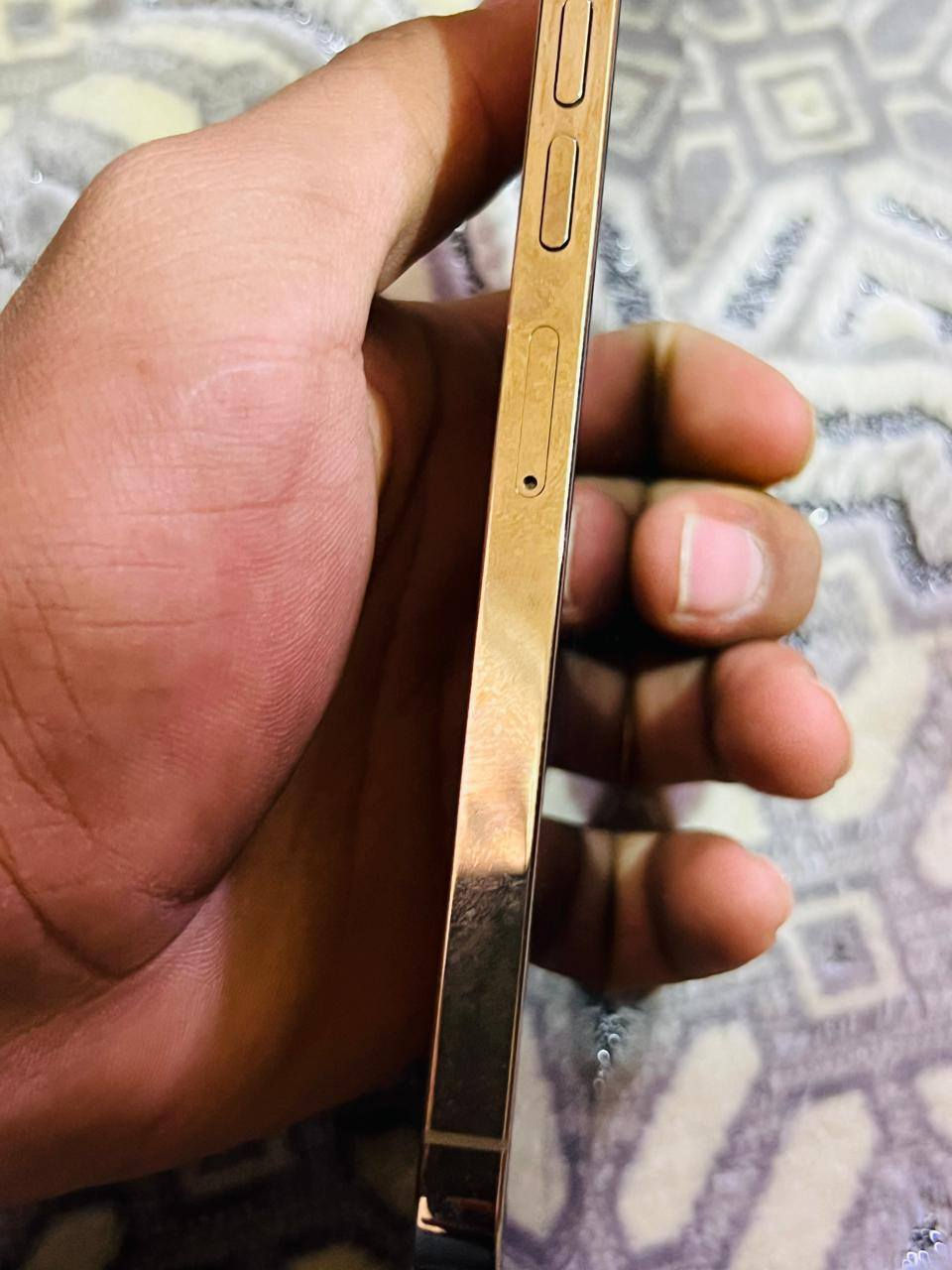 ايفون 13برو ماكس جهاز كفاله ع وضع شركه جديد استخدام شخصي البطاريه 86 لا مبدل ولامرفع ولامفتوح ابد وافحص وين ما يعجبك ذاكره 256 اتصال ع رقم *********** السعر 800 قفل كلش
