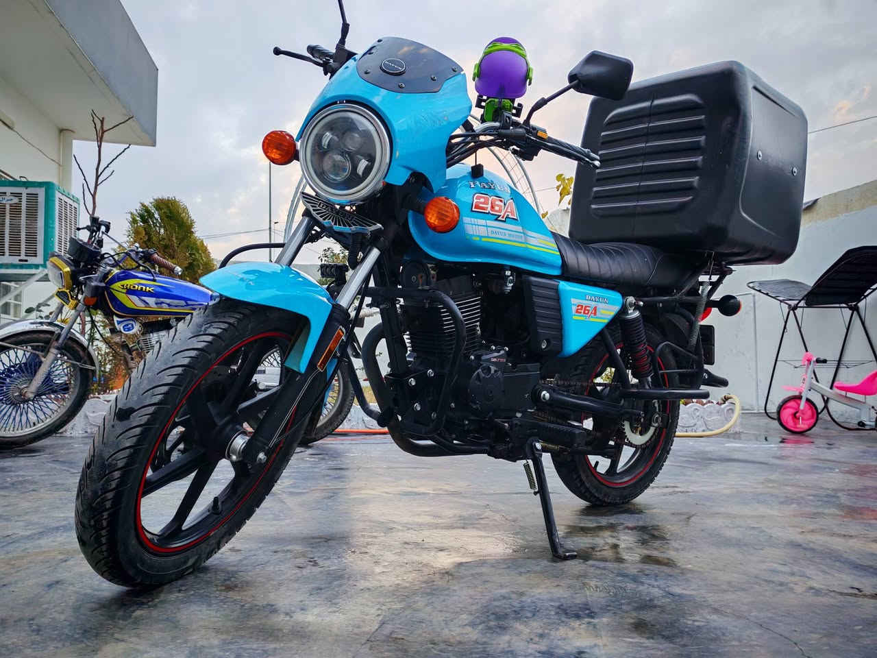 السلام عليكم دراجه دايوان 2024
مرقم بأسمي شرط التحويل رقم أربيل اصولي
دراجه نضيفه استعمال شخصي
ومعدل عليه
محرك 200
ولايت زيلون
وباقي التفاصيل كلها بلاد
.وصينيه قبق زنجيل موجود
.
. 
الاستفسار
***********
مكلف بل نشر 
دراجه
