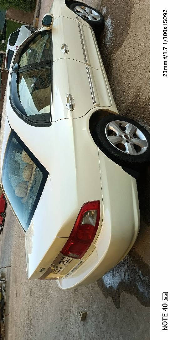 للبيع كيا اوبتمه موديل 2006 رقم بغداد بسمي وارد أمريكي حادثها خشم الجاملغ ومصلح نفسه بدون اي داخل شواصي ولغود وتكم مكفولات السياره مصبوغه صبغ حزام جديد جماليه السياره فول مواصفات فتحه وصاج وداخل عسلي كير اوتوماتيك سعرها 68 وبيه مجال قليل السياره بالحله بحي الزهراء يم جسر الام *********** حلة, بابل
