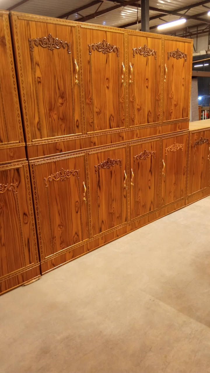 تحيه طيبه 

على بركة الله تم وصول وجبه 
من المنظد والبوفيه 

قياس مترين ونص 

  ضمن الدرجه الاولى 

خشب صاج 5 مام

ايضاً متوفره كناتير 3 ابواب و 2 ابواب

موقعنا الهاشميه طريق حمزه قاسم مقابل نزلة الجمعيه 

مجمع سيد صفاء الموسوي 

اتصل خاص اواتصل على الارقام التاليه 

***********. واتساب 
***********. اتصال
