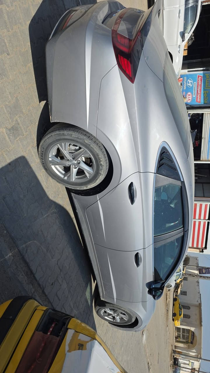 سوناتا ٢٠٢٣ وارد امريكي حادثه فقط جاملغ امامي بدون ايرباك ماشيه ٤٠ الف رقم اربيل صاحبه ابو السنوية بالكوت  حادثه موضح بالصور الاتصال ***********
