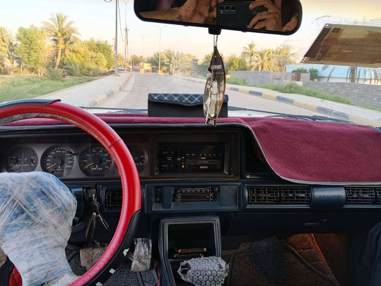 السلام عليكم اولدز ١٩٩٠ رقم بغداد كفاله عامه وضع شركه من دعاميه لدعاميه ماشيه 160 حقيقي لاتحوير ولاتبديل مكان واسط لسعر  ٨٠ $ ***********
