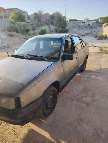 السلام عليكم متاح سياره اوبل كاديت رقم ألماني موديل 1986 محرك 1600 سعرها 13وبيهاا مجال للاستفسار الاتصال على *********** مكان السياره الأنبار _حديثه حقلانيه
