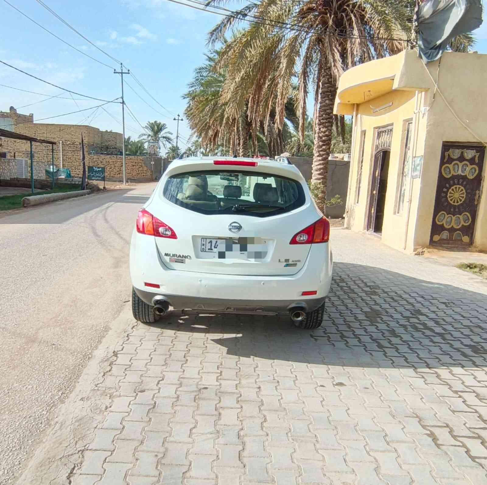 سلام عليكم سياره نيسان مورانو2010 رقم بصره انكليزي تحويل ثاني يوم وين ما تريد احول فول مواصفات 1/1صقف بنورامه كشنات كهربائي بصمه جنطه كهربائي بيعه شبر صبغ بل جاملغ خلفي بجهت  العبري السعر 90بيه مجال مكلف بنشر رقم صاحبه ***********
