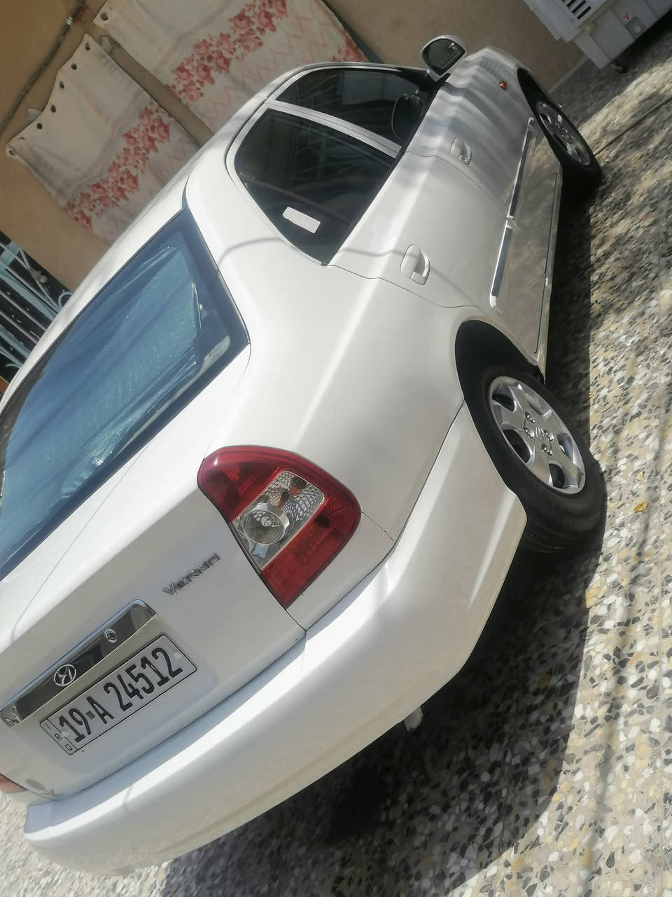 السلام وعليكم فيرنا مديل 2015 عله وضع الشركه كلشي مامبدل بيها مكفوله م̷ـــِْن ضربه فقط بارد في الجاملغ الامامي عكس السايق وخياسات معمره عِندي صور قبل لااعمرهن وكير مكفول محرك70بلميه  خير م̷ـــِْن •اللّه تدفئا تبريد شغال تخم نوزلات جديد اصلي  مكان السياره كربلاء حولي ابو مهدي المهندس سعر السياره 88 وبيها مجال بسيط حك الجيه رجائا مو شراي لايكسر بحلال العالم للتواصل التصال ***********
