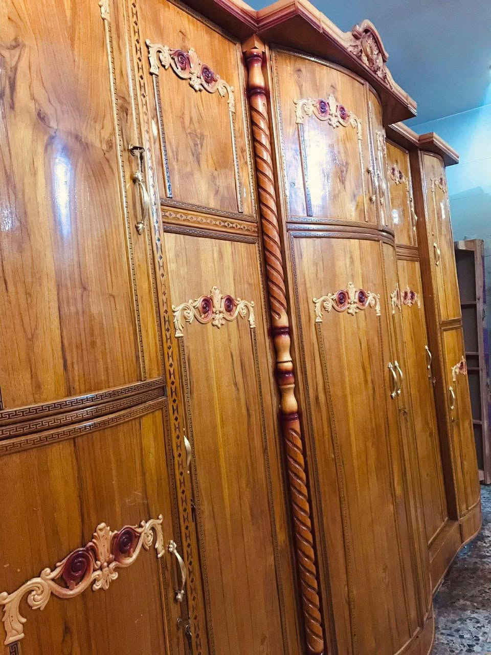 غرفه ام  السته ملحق  داخل خارج صاج سعر750وبيها مجال بيسط.
العنوان بغداد مدينه صدر  اكو توصيل 🚚.


**إذا كنت صاحب هذا الإعلان وتريد حذفه لأي سبب، رجاءا أرسل رسالة إلى الدعم الفني**