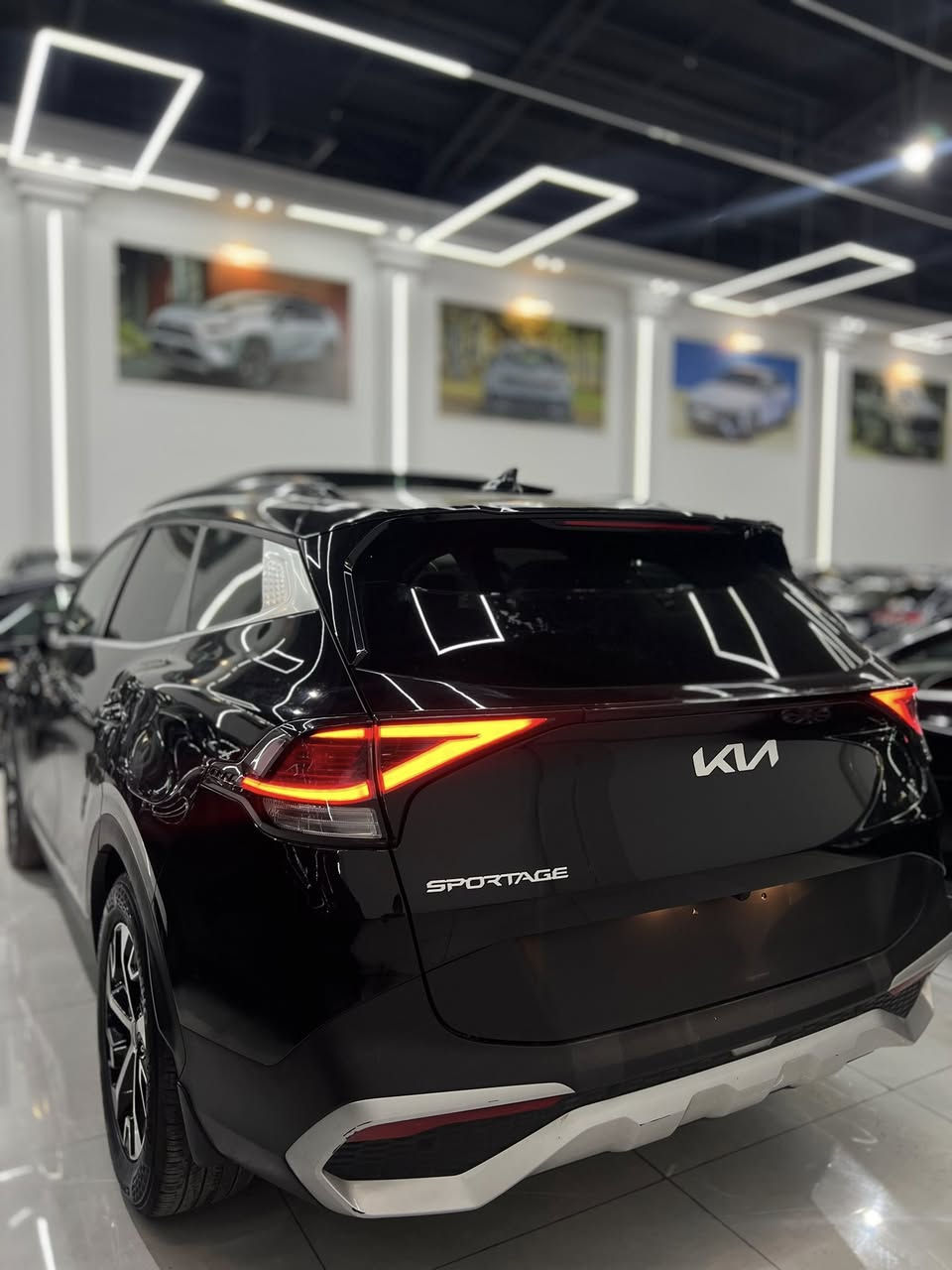 السلام عليكم اخواني الاعزاء
كيا سبورتاج • 

الموديل • 2025

اللون • اسود 

الوارد • امريكي 

المواصفات • EX 

المواصفات الخارجيه 🎨 • 

بانوراما 

حساسات 

رادارات 

اناره اماميه LED 

شباك امامي 

اناره خلفيه LED 

اشاره بالمرى

مرى كهربائيه 

نقطه عمياء 

دخول ذكي 

بصمه ابواب 

جنطه كهربائي 

ويل كاب بحجم 18 انج 

ماسحات اماميه 

ماسحات خلفيه 

المواصفات الداخليه 🛋️ • 

بصمه تشغيل 

شاشه متصل دجتل 

كج دجتل 

كشن جلد 

كشن كهربائي 

كشن تدفئه 

تبريد قطعتين

هاند بريك بصمه 

تحكمات سترين 

مثبت سرعه

اوامر صوتيه 

تعديل مسار 

وضعيات قياده 

شاحن واير ليس

منافذ شحن اماميه و خلفيه 

نظام الاتو هولد 

حامله اكواب 

الخ ……..

ضرر السياره • الضرر جداً بسيط فقط 
نص البونيد • 

ايرباكات • بدون • 

دواخل • بدون 

سعر السياره • 213 💵 قفل 🔒

مكان السياره 📍• اربيل • شارع 100 • مدينه المعارض • معرض منذر الدليمي


**إذا كنت صاحب هذا الإعلان وتريد حذفه لأي سبب، رجاءا أرسل رسالة إلى الدعم الفني**