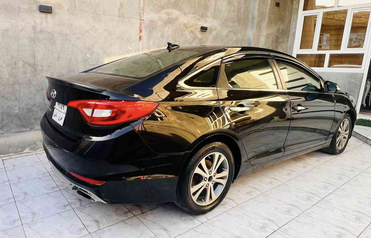 سلام عليكم سوناتا موديل 16 حادث من امريكه بنيد والجاملغ ربعه صبغ بي هنا بل عراق سياره جاهزه من كلشي ماشيه 163 
بيع او مراوس السعر 105 وبيه مجال اتصل 
***********
