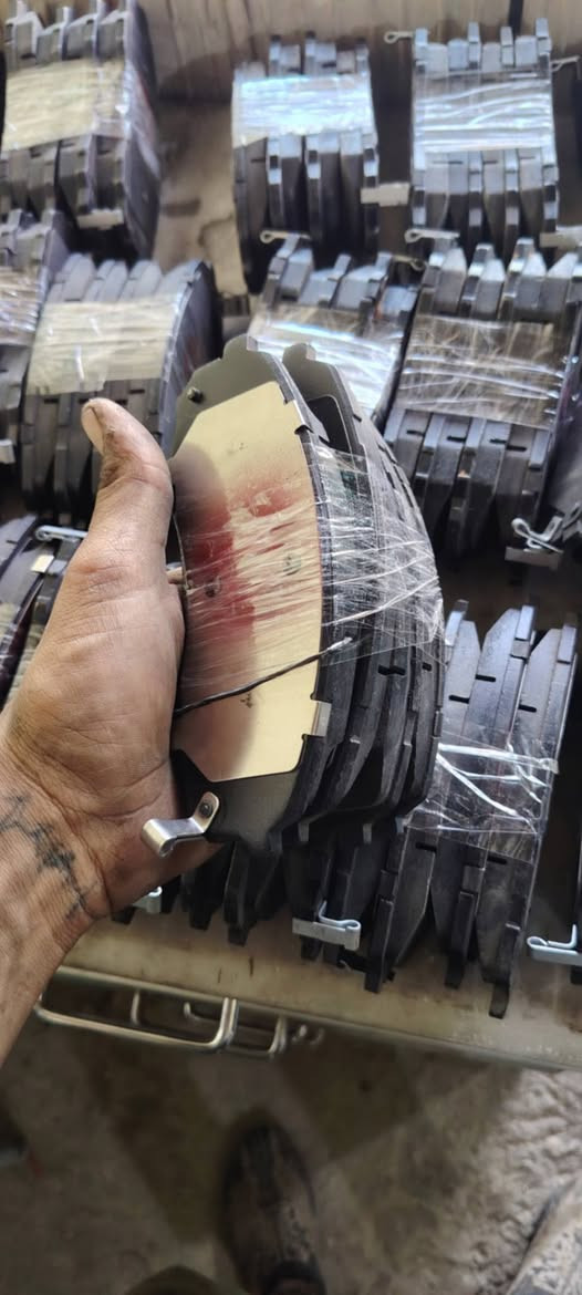 سلام عليكم شباب دسكات ستاركس سعر ١٥ عرض مجاور المجمع الخليفاوي رقم ***********
