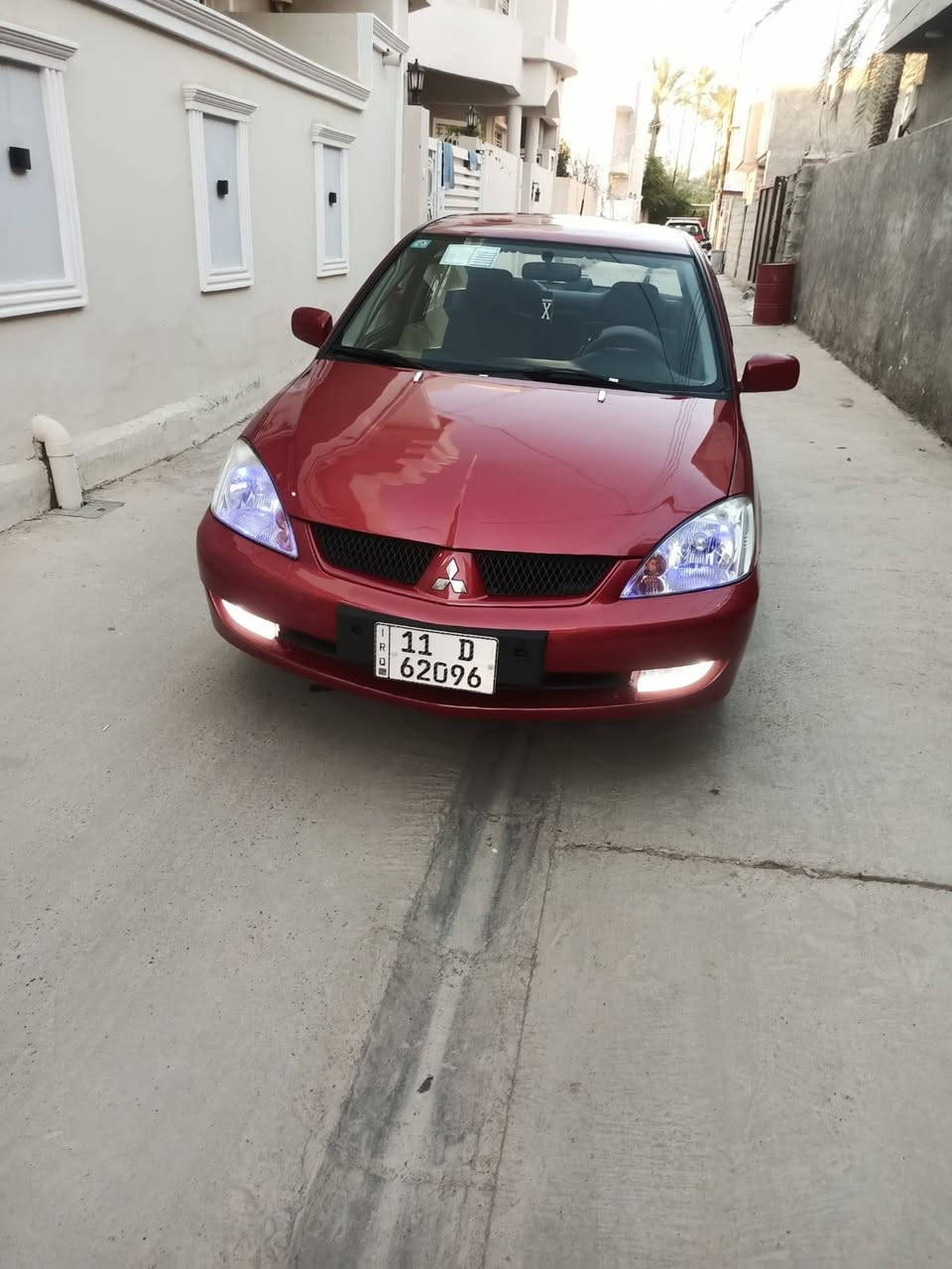 السلام عليكم شباب لانسر موديل 2011 الشركه العامه رقم بغداد الدولي الجديد بسمي السياره مكفوله كفاله عامه عدا البنيد صبغ فقط السياره تخم تاير جديد صدر جديد مكينته خير من الله تبريد ثلج شاشه جديده بلاجكتور زنون السياره على حاله الشركه السعر ب 93 مكان السياره ديالى بعقوبه وهذا رقمي ***********
