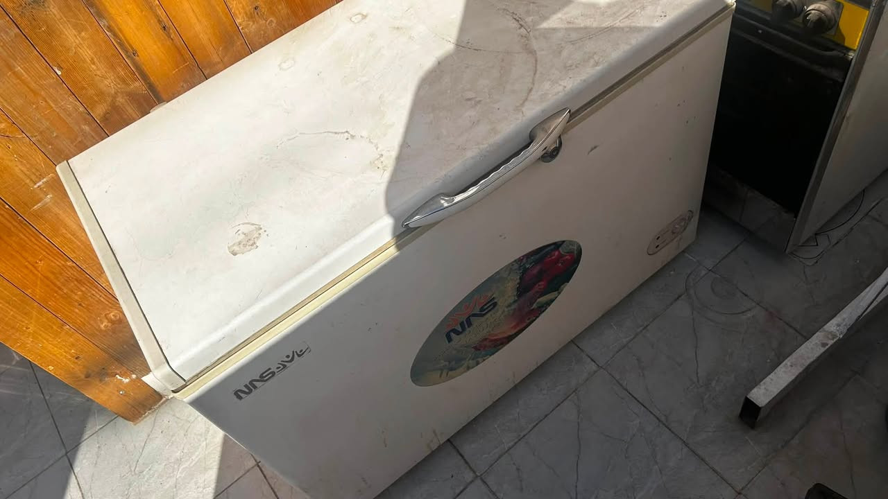 السلام عليكم مجمدة للبيع كلش نظيفه استعمال قليل شغاله تفحص وتاخذها
السعر 225 وبيها مجال بسيط
عنواني بغداد الوزيريه شارع المغرب
***********
