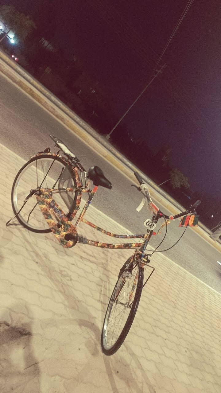 بايسكل ياباني شركت ايدي نضافه100بل 100 مراوس اب لون بلادي مراوس اب موبايل 11عادي12هم عادي مكان رمادي***********لل استفسار
