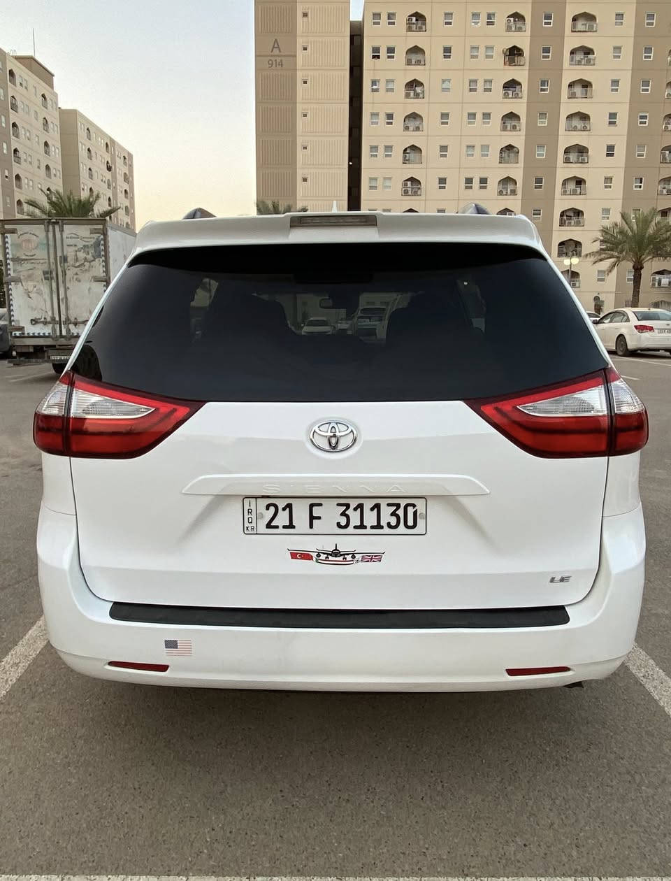 البيع تيوتا سينا موديل 19 السعر 220/    ***********
