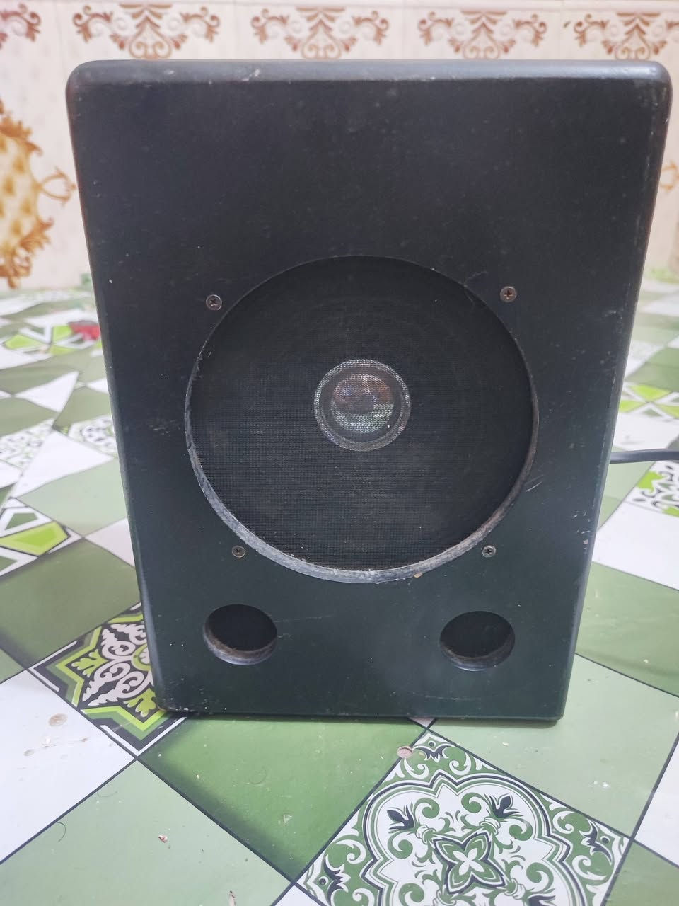 جهاز ملايه حجم وسط نظافة 95بالمئه شغال بالكامل يشتغل شحن وكهرباء السعر 85 الف موجود  توصيل لجميع المحافظات ***********
