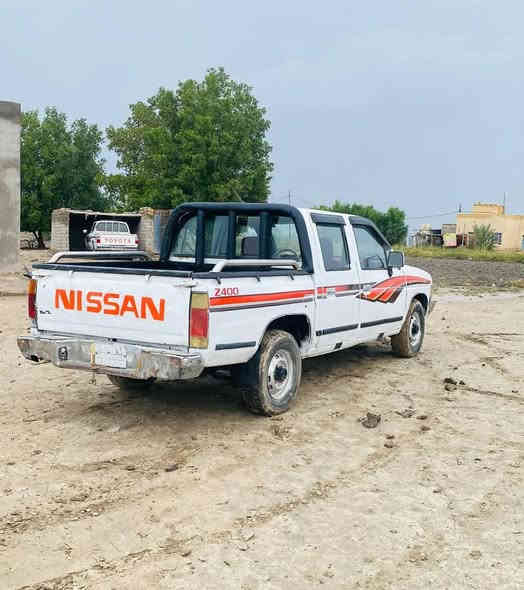 سلام عليكم للبيع نيسان 95رقم ذيقار مشروع وطني شرط تحويل سنويه جديده 2029 كير محرك وكسن شاصي لشرط سياره حلوه بلاده ماعده رشات صبق بلحزام فقط سياره نضيفه مالت جناي جاهزه من كلشي ترايك وين ماتريد سعر 37وبيه مجال ***********مكان سماوه الخضر
