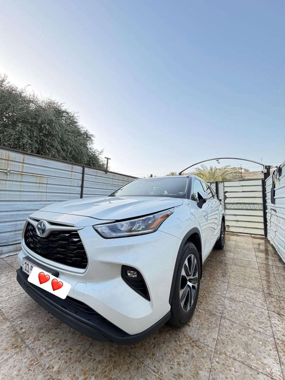 بسم الله الرحمن الرحيم
السلام عليكم

 تيوتا هايلاندر هايبرد 2022خليجي ضمان SAS

مكفوله كفاله عامه

مواصفات:

فول مواصفات 1/1 

LED

دخول ذكي

كامره خلفية 

فتحة سقف

انظمة القيادة 3: ECOوNormalو sport

مخارج تايبسي ويو اس بي

نظام المكابح عند الوقوف

7راكب 

تبريد 3 قطع

بردات

صندوق كهرباء

مثبت سرعة راداري (رادار).

نظام تحذير عند الانحراف عن المسار.

نظام التحذير من النقطة العمياء.

رادار خلفي للتحذير من حركة المرور المتقاطعة.

حساسات ركن أمامية وخلفية.

السياره فول مواصفات وحيل نظيفه 

رقم بغداد الدولي  باسمي  

تحويل ثاني يوم 

السعر325

للاستفسار على الرقم 

***********

بغداد الكرخ  العامريه   

تحياتي
