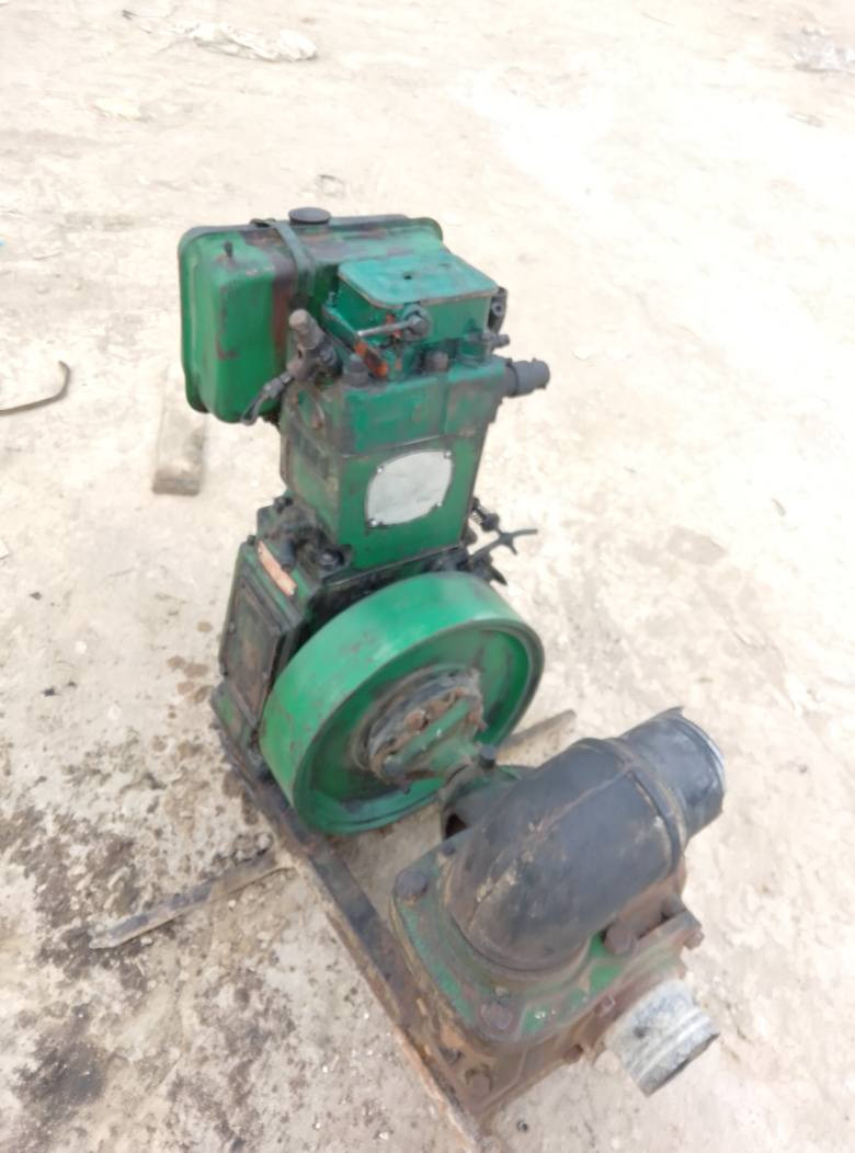 سلام عليكم ماطور البيع أبو 5 نوعيه يوشه ماطور جديد خنزيره 4في 4 ماطور شرط على الماي بدون صوندي المكان ناصريه قلعه السكر سعر 200وبي مجال ***********
