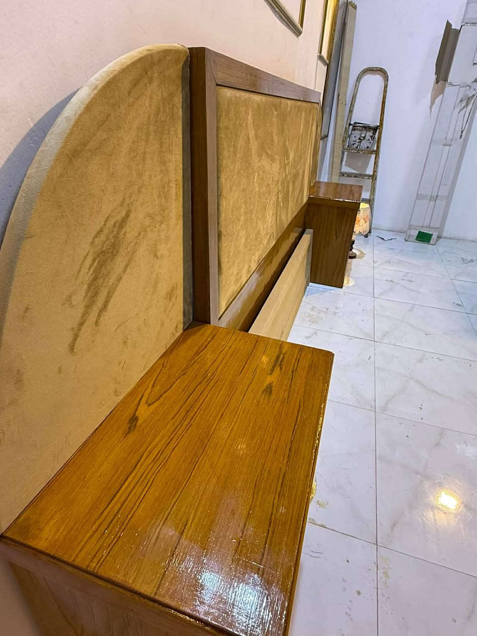 غرفه عراقي مستخدام
نضافه 90💯
نضام سلايت 
موديل حديث 

نقل وشد مجاناا داخل بغداد


**إذا كنت صاحب هذا الإعلان وتريد حذفه لأي سبب، رجاءا أرسل رسالة إلى الدعم الفني**
