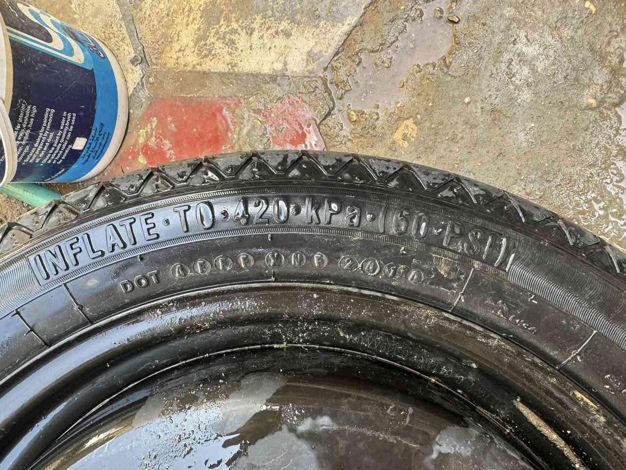 سبير ويل جديد ممستعمل اشتريته وطلع ميصير على سيارتي اللي يفيده هاي قياساته واضحة وبالصور 
سعرة 35 وبي مجال بسيط اللي يريده يراسلني ع واتساب ادزله موقع يجيني كبل اخيكم سالفة انتظرني لليل لو لباجر اني عندي التزامات اول واحد يجيني يشوف خيره 🙏🏻
*********** بس اكتبولي ع واتساب علمود السبير لو شي ادزلكم الموقع 

مكاني بكربلاء
