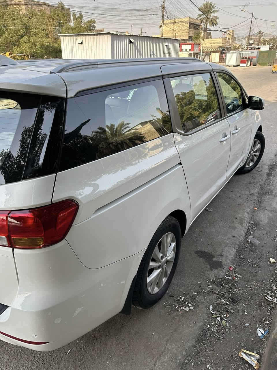 سلام عليكم كيه كارنفال موديل ٢٠١٨ ماشيه ٨٧سيارة باسمي سيارة مكفوله لا صبغ ولا تبديل ولا بارد حته الدعاميات مكفوله سيارة جديده تخم تاير حدايده كلها جديده سيارة ما بيها أي نقص  سيارة وكاله خليجي مكاني مدينه الصدر السعر ٢٠٥ بيها مجال بسيط رقم الموبايل ***********
