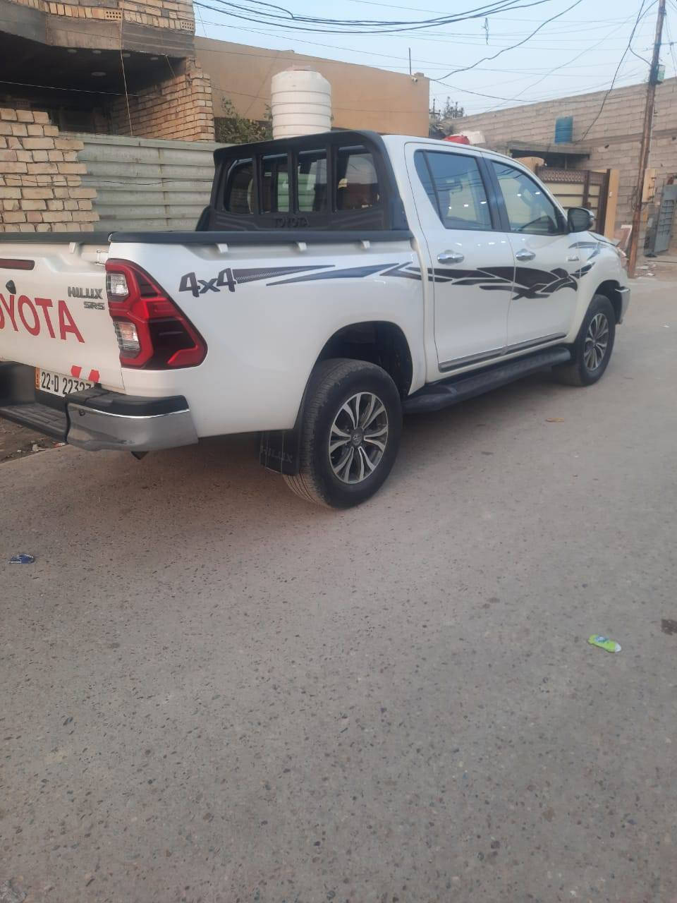 سلام عليكم بيكم تويوتا موديل 2022 سعوديه عبد الطيف رقمه أربيل بسمي شرط ماشيه 37الف مكفوله كفاله عامه السعر 320  بيها مجال بصيط مكاني بغداد رقمي ***********
