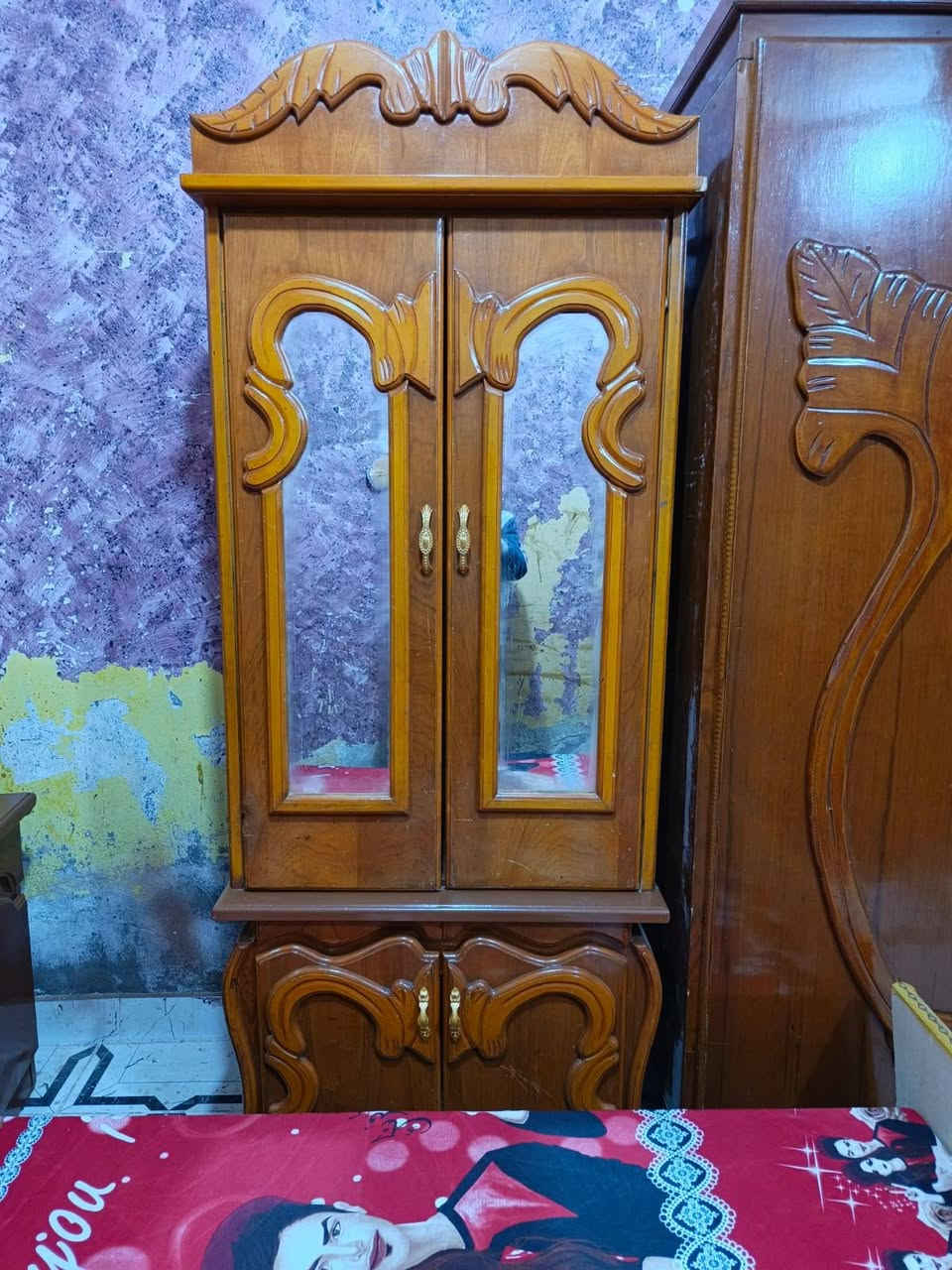 غرفه اخشاب ام السته نجاره صاج جديده كلش سعره 500 مكان ناصريه ***********
