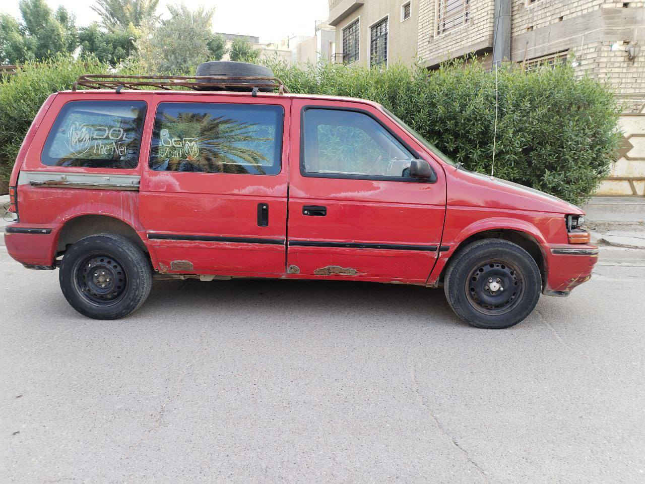 السلام عليكم 
دوج كرفان 1993 مكينة و كير كامري ابو الجف 
تبريد تدفئة شغال رقم ديالى سنوية لل 2027 بأسمي العنوان بغداد - اليرموك .
السعر : 29
رقم التلفون :*********** بغداد, العراق
