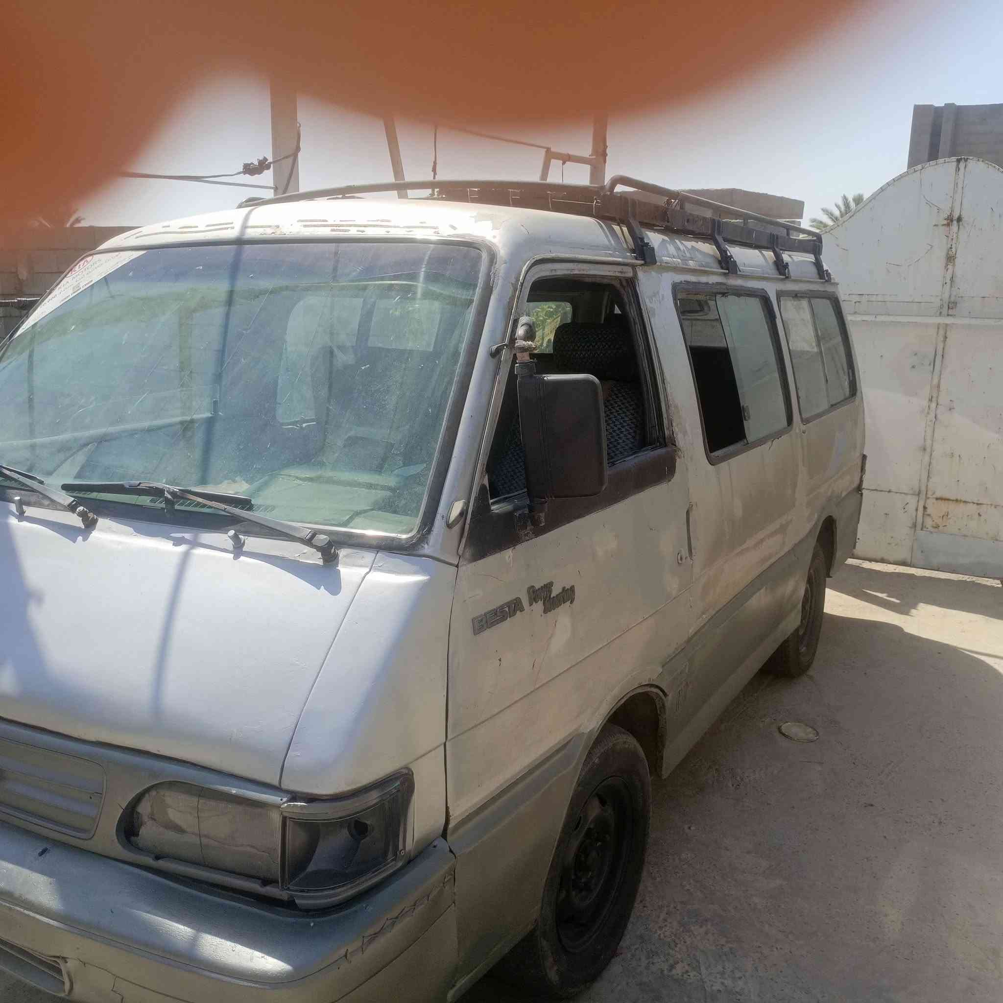 السلام عليكم كيا بسته للبيع كير محرك شارط تخم تاير رقم بغداد الماني سنويه ل 28 تحويل او وكاله سياره جاهزه لل للشغل العنوان صلاح الدين الضلوعيه***********
