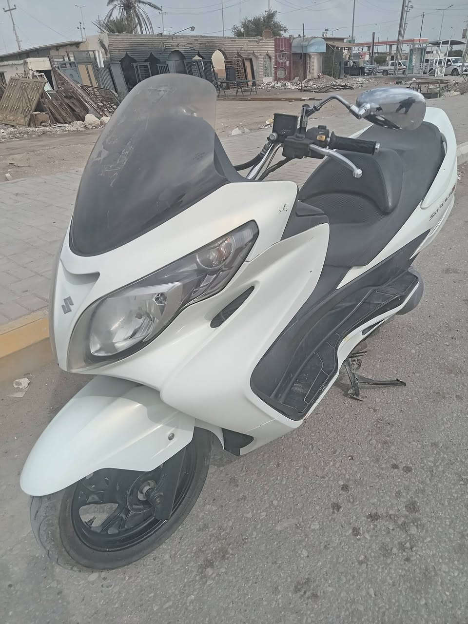 سلام عليكم سكاي ويف ربع للبيع جديده بصمه عنوان السماوه هاتف ***********
