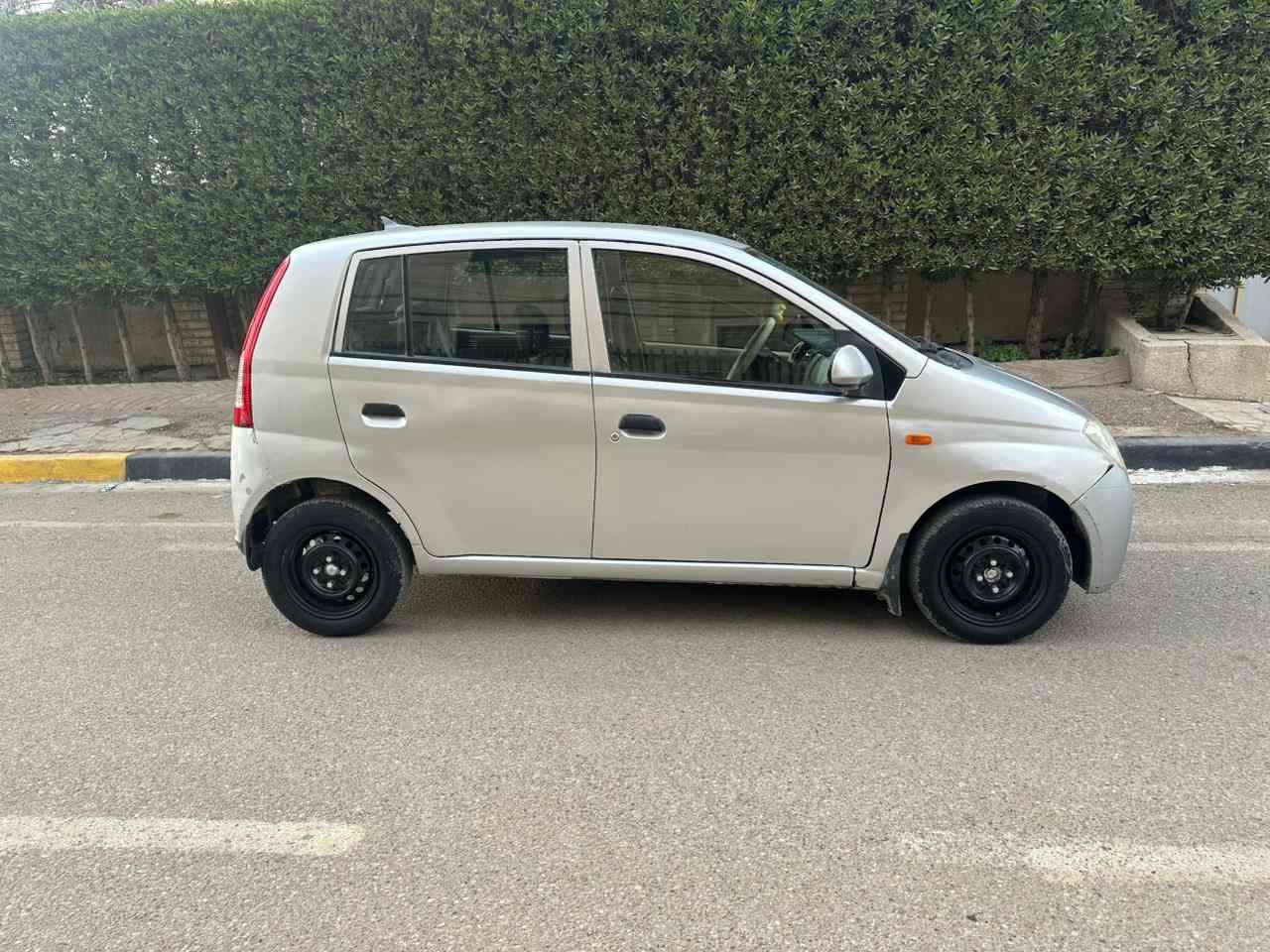 السلام عليكم
دايهاتسو ياباني 
موديل 2006 
سياره مكينه 3 بستم 1200
كير اوتو
مصبوغه حزام 
مكان السياره بغداد البلديات 
سعر 38 
***********
