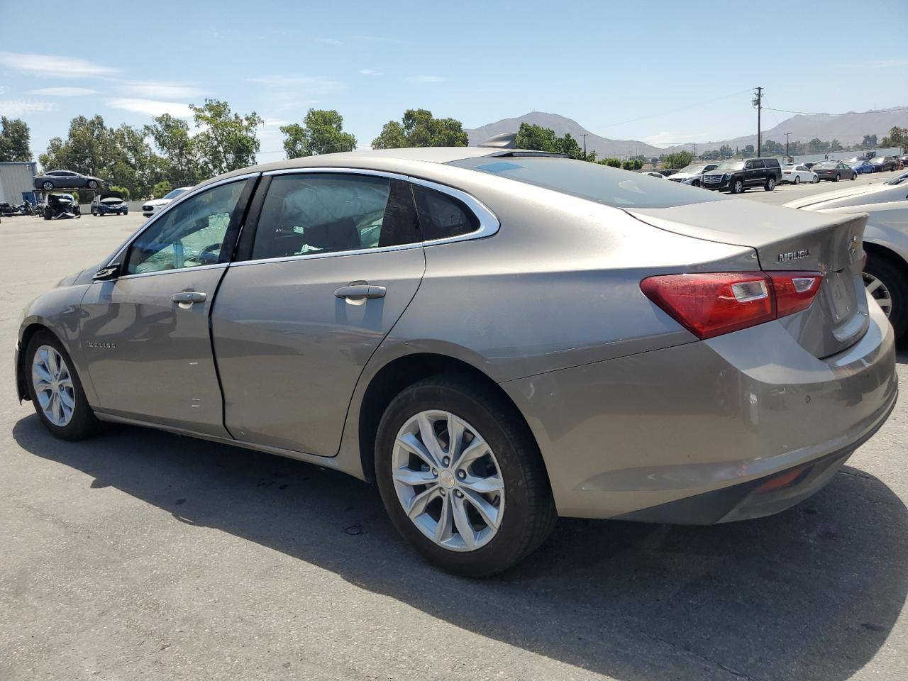 ماليبو LT 24 وارد امريكي واصل للإمارات 
للإستفسار ***********
