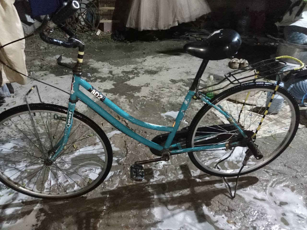 السلام عليكم بايسكل للبيع حجم 26 سياحي كامل مكمل السعر 50وبي مجال العنوان البصرة حي الاصدقاء قرب تقاطع العسكري


**إذا كنت صاحب هذا الإعلان وتريد حذفه لأي سبب، رجاءا أرسل رسالة إلى الدعم الفني**