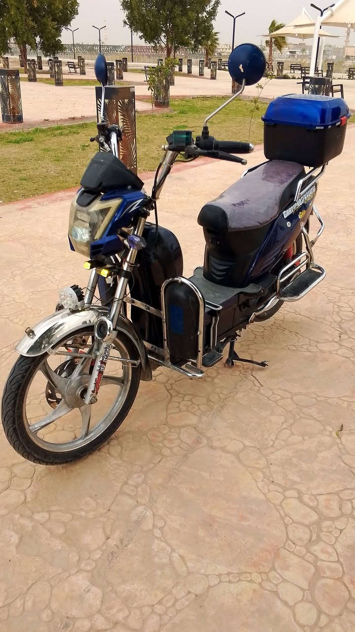 دراجه هارلي للبيع سعر 400وبيه مجال قليل للشراي بطاريات يقرن 10 كلهن كهرباياته شقاله كله بصمات عدد 2تشقيل عن بعد للستفسار ***********. ***********
